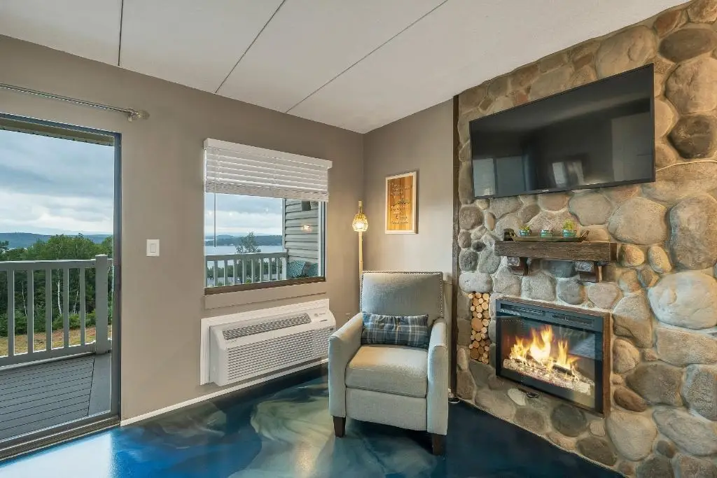 375 Endicott Street N #307, Laconia, NH 03246 - #1