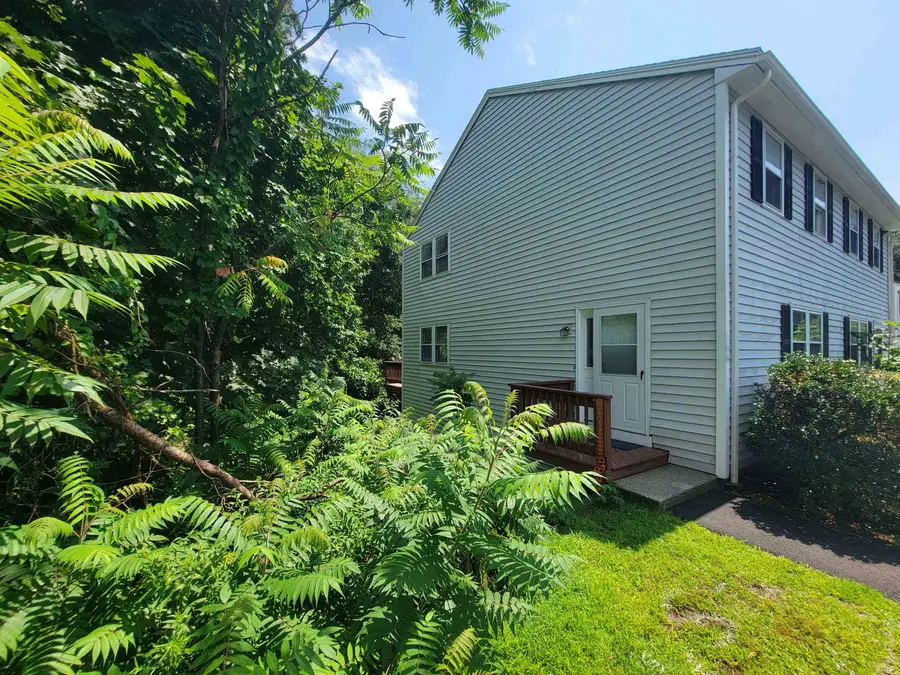 286 Winding Pond Road, Londonderry, NH 03053 - #3