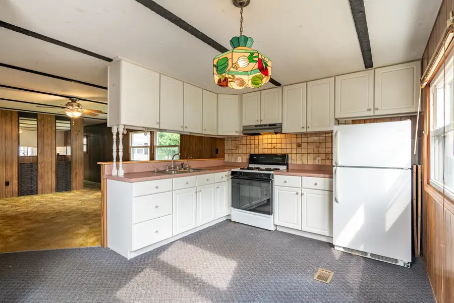 8 South Dewberry Lane, Rochester, NH 03867 - #2