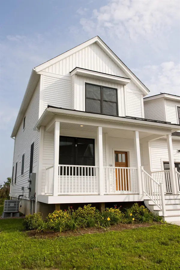 219 Aurora Road, South Burlington, VT 05403