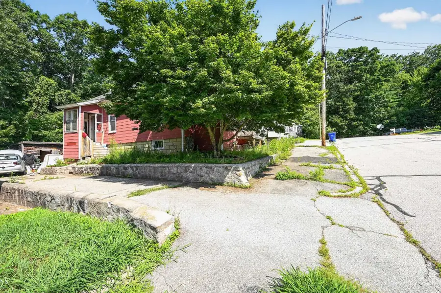 226 Lafayette Street, Manchester, NH 03102 - #3