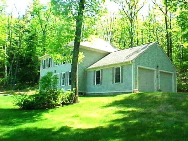 23 Lorisa Lane, Milford, NH 03055