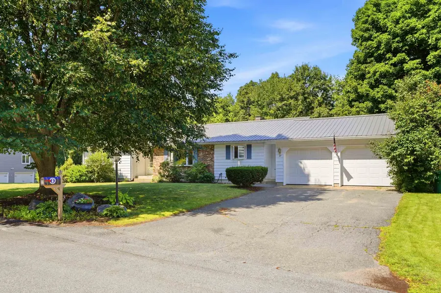 27 Bolic Street, Nashua, NH 03062 - #2