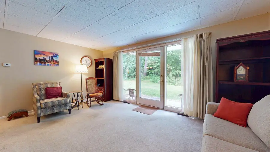 100 Kennedy Drive #4, South Burlington, VT 05403 - #3