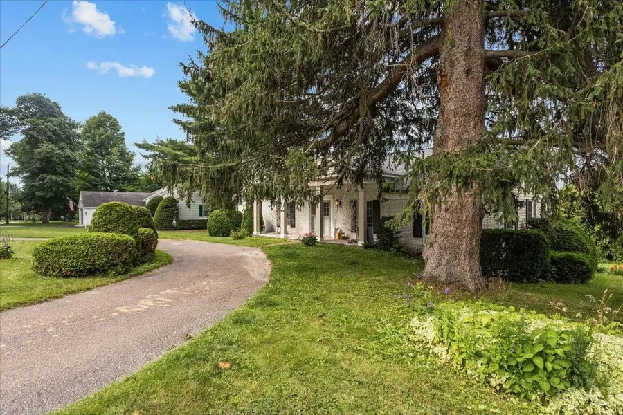 4 Smith Street, Saint Albans, VT 05478 - #3