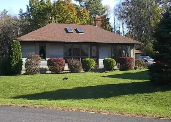 33 Stair Falls Drive, Rochester, NH 03868