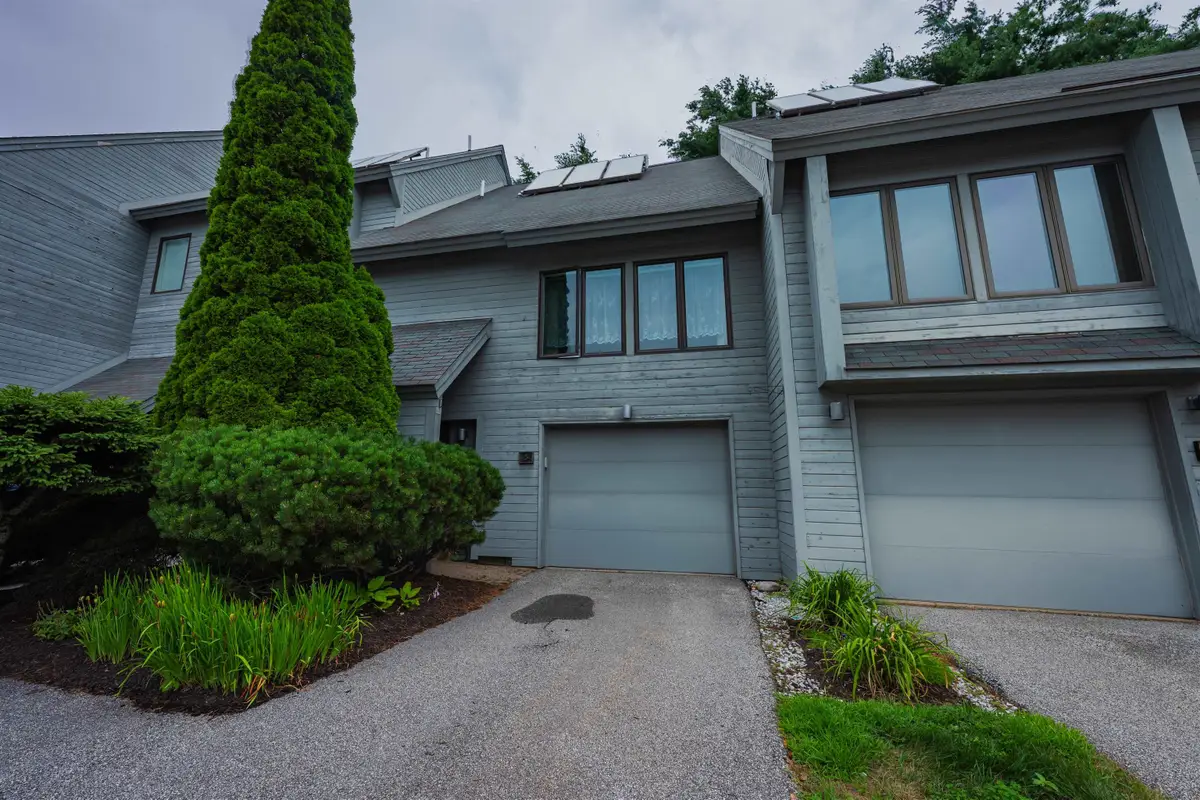 5 Tsienneto Road, Derry, NH 03038 - #1