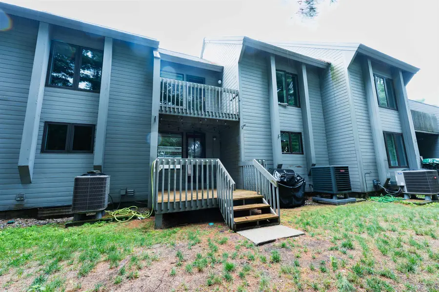 5 Tsienneto Road, Derry, NH 03038 - #2