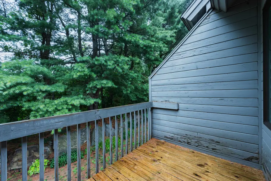 5 Tsienneto Road, Derry, NH 03038 - #3