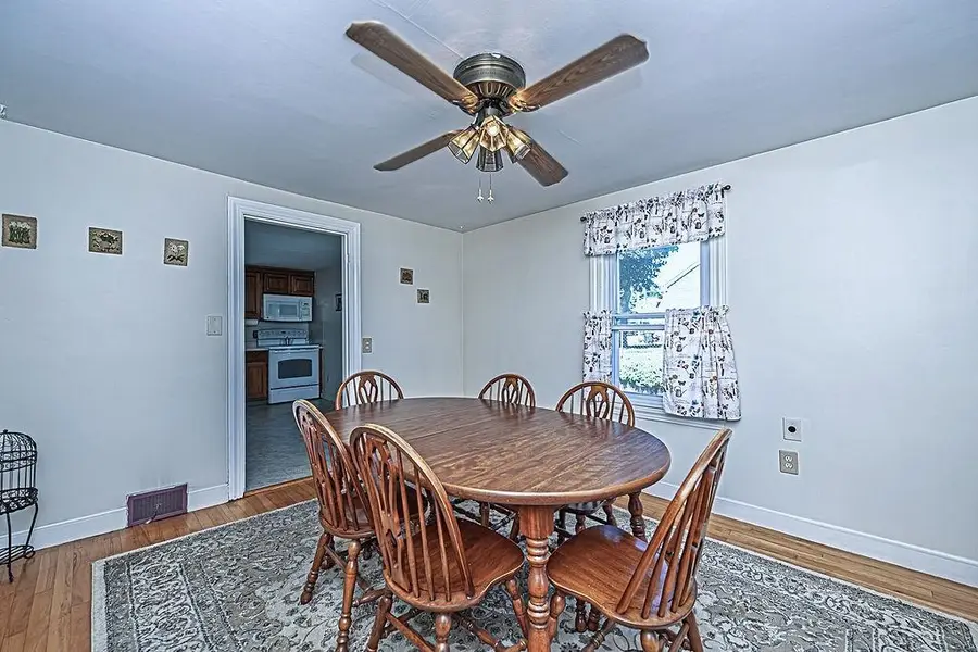 18 Pershing Street, Nashua, NH 03060 - #3