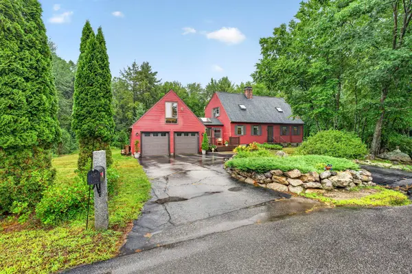 13 Morningside Drive, Hooksett, NH 03106