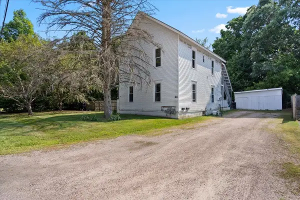24 North Street, Essex Junction, VT 05452