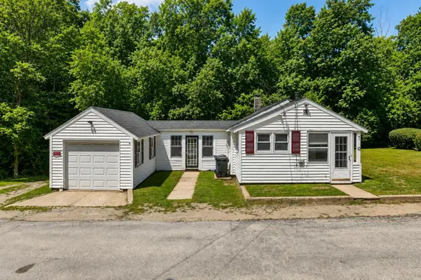 10 Terrace Lane, Goffstown, NH 03045