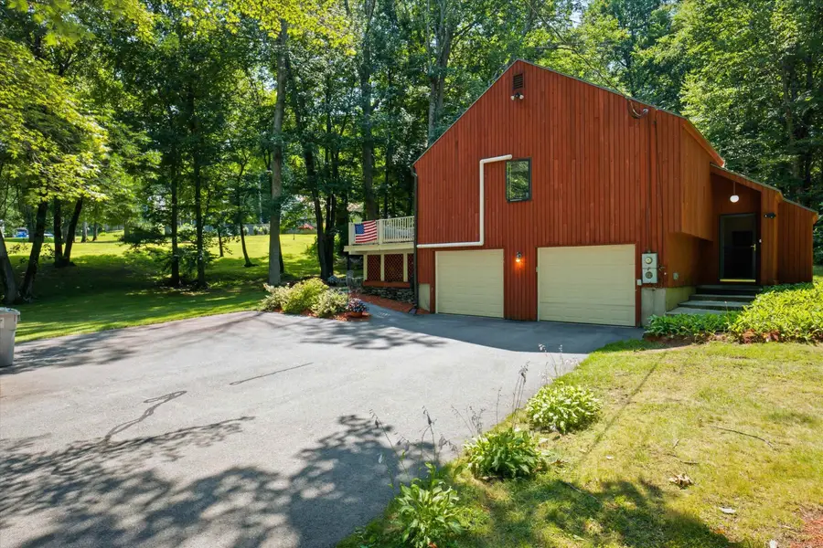 17 Redfield Circle, Derry, NH 03038 - #3