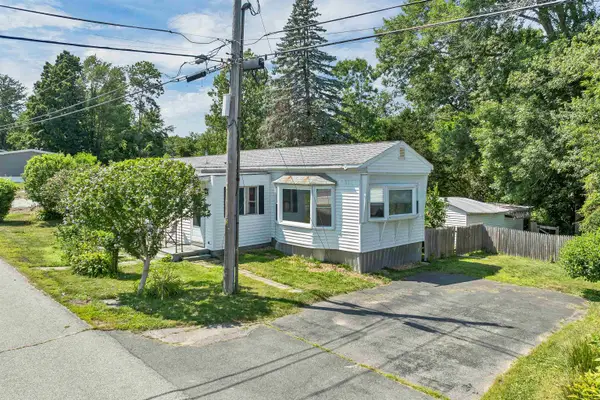 5 A Street, Seabrook, NH 03874