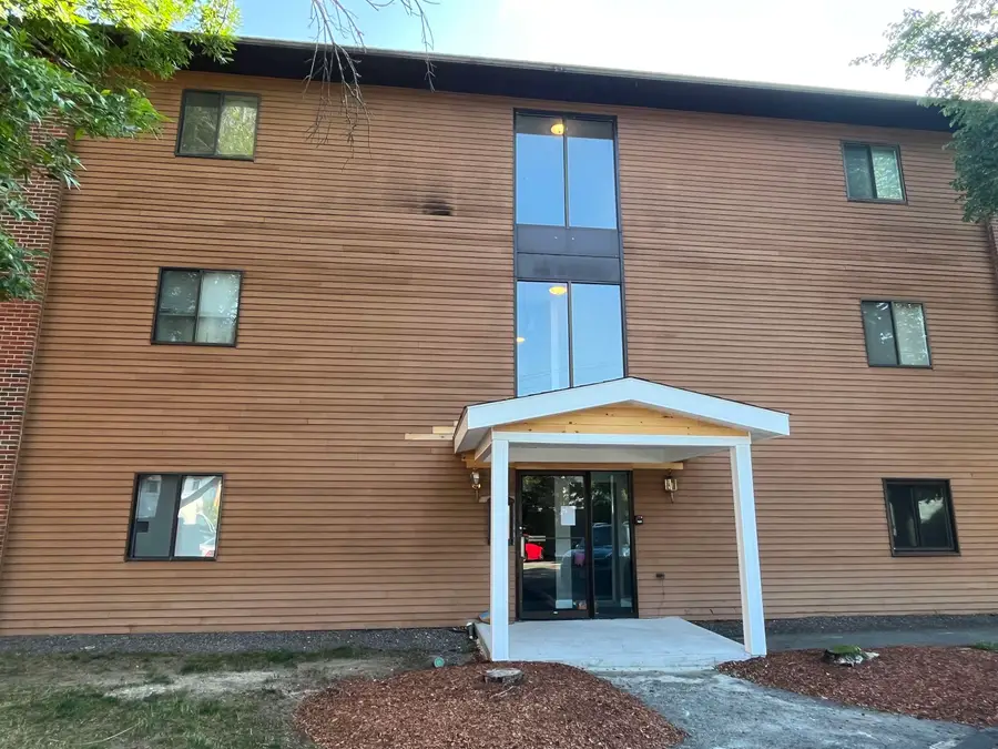 11 Blackstone Drive #U-1132, Nashua, NH 03063 - #2