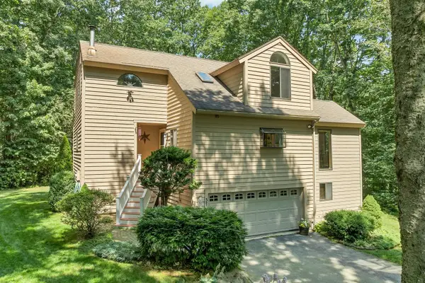 37 Indian Ridge Road, Hampstead, NH 03826