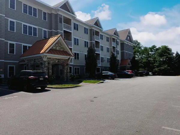2 Henry David Drive #116, Nashua, NH 03062