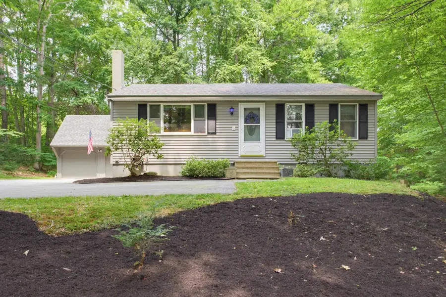 41 John Street, Raymond, NH 03077 - #2
