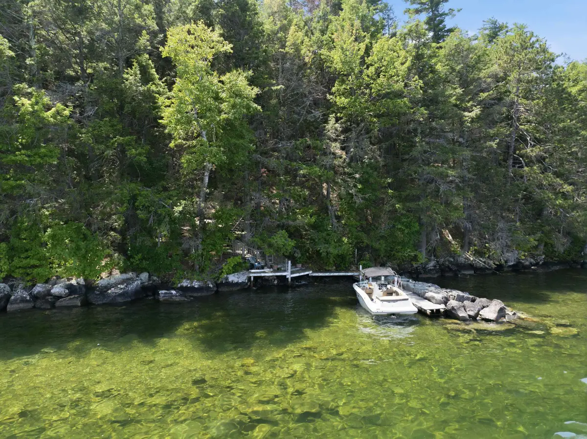 23 Diamond Island, Gilford, NH 03249 - #1