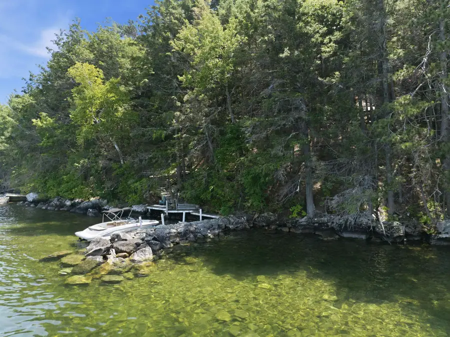 23 Diamond Island, Gilford, NH 03249 - #3