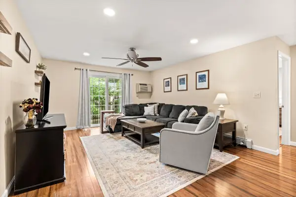 7 Autumn Leaf Drive #9, Nashua, NH 03060