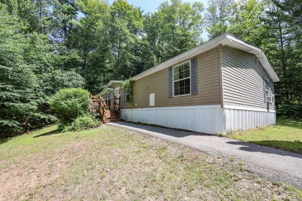 189 Cote Hill Road, Henniker, NH 03242