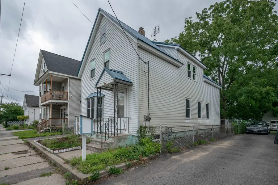 104 Kinsley Street, Nashua, NH 03060 - #2