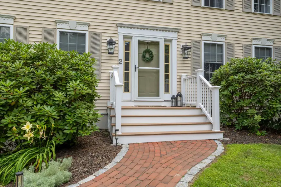 2 Chapman Way, Exeter, NH 03833 - #3