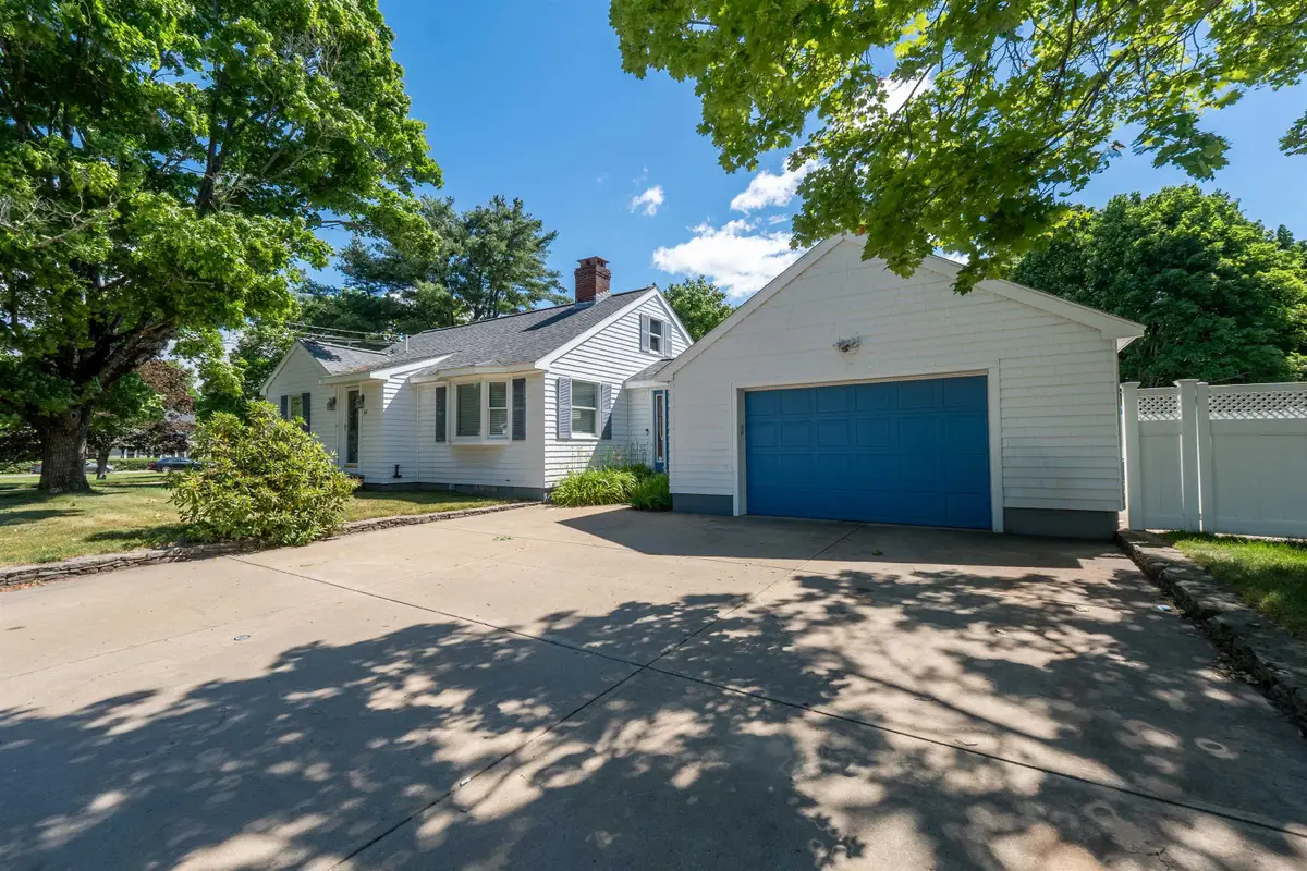 54 Washington Street, Seabrook, NH 03874 - #1