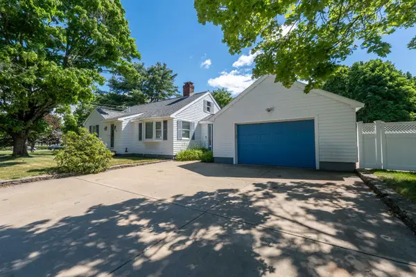 54 Washington Street, Seabrook, NH 03874