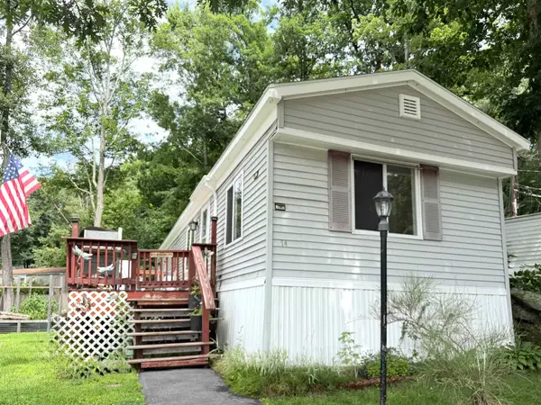 14 Monroe Avenue, Allenstown, NH 03275