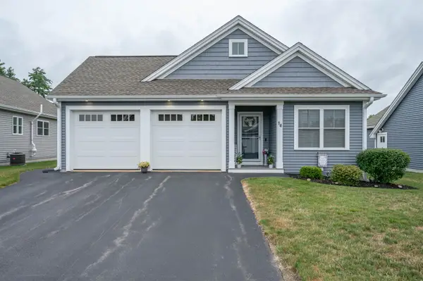 14 Pasture Lane #32, Nashua, NH 03062