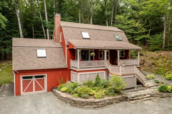 1517 Willard Road, Hartford, VT 05059
