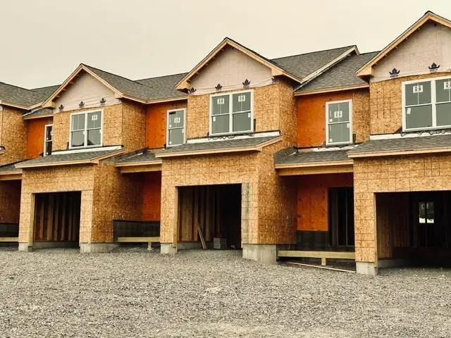 19 Elise Avenue #Lot 87, Londonderry, NH 03053 - #3