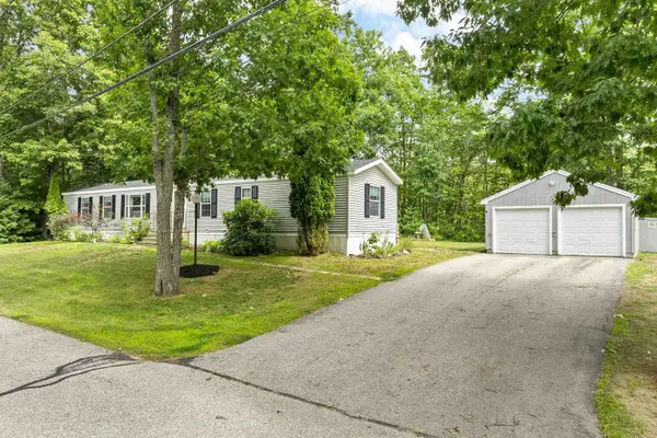 55 Balsam Drive, Farmington, NH 03835