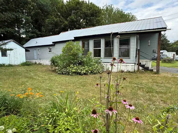9 Village Drive, Brattleboro, VT 05301