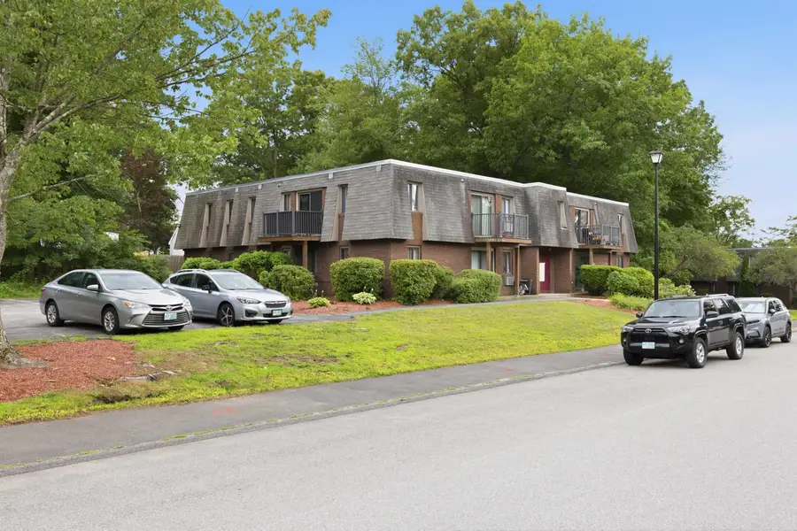 56 Robert Court, Manchester, NH 03103 - #2