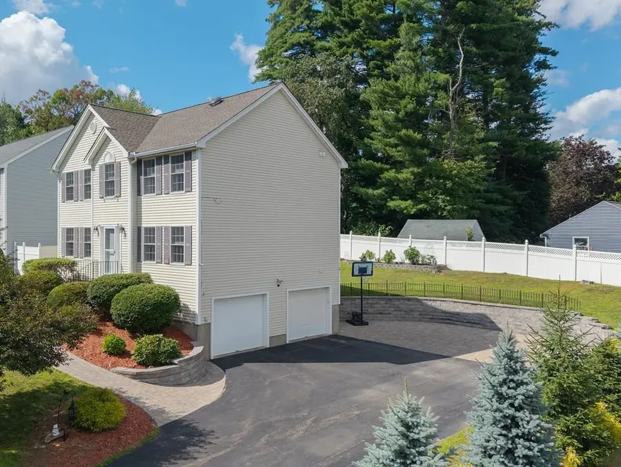 3 Sugarberry Drive, Nashua, NH 03062 - #3