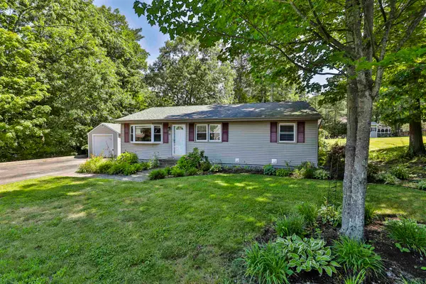 61 Knollcrest Road, Goffstown, NH 03045