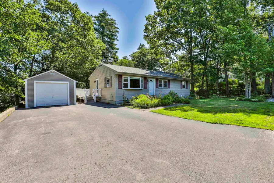 61 Knollcrest Road, Goffstown, NH 03045 - #3