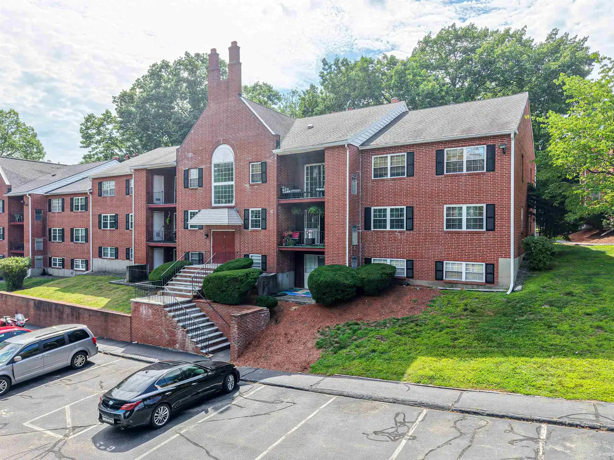 5 Louisburg Square #11, Nashua, NH 03060 - #1