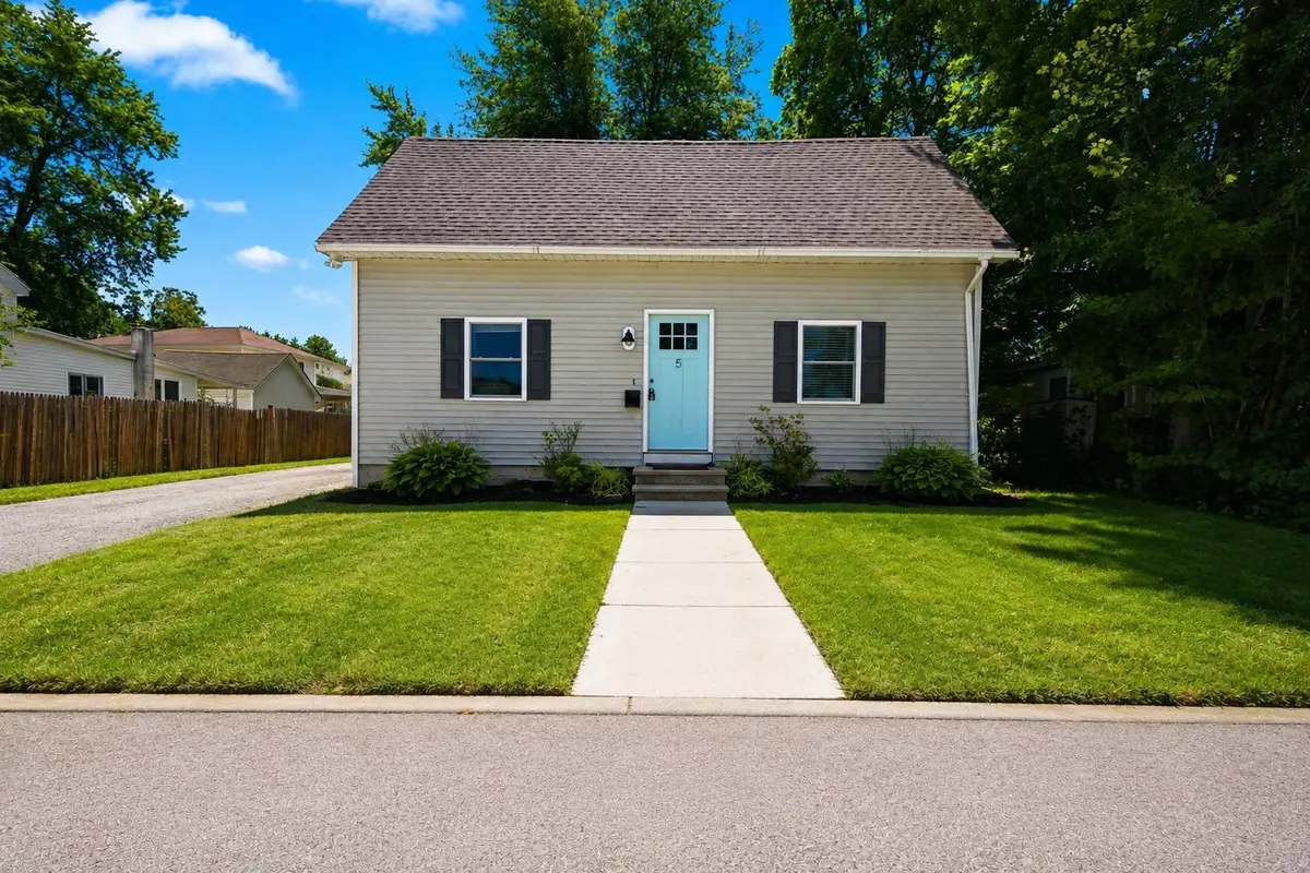 5 Burke Street, Nashua, NH 03060 - #1