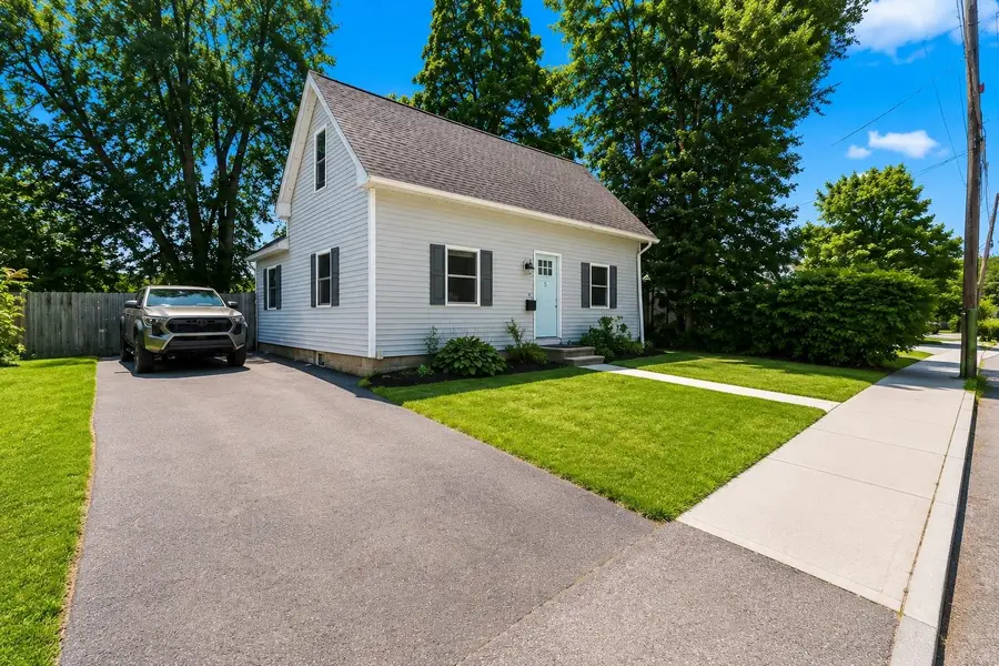 5 Burke Street, Nashua, NH 03060 - #2