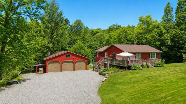 2016 Hinman Settler Road, Derby, VT 05829