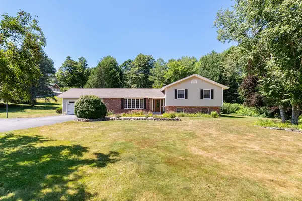 4 Fairway Heights Road, Center Harbor, NH 03226
