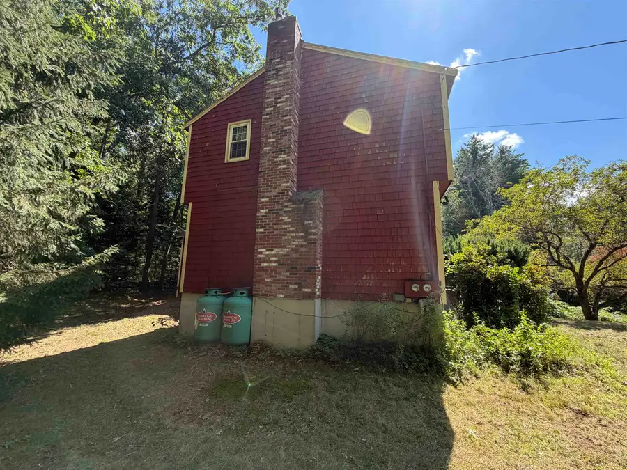 1 Twin Brook Drive, Derry, NH 03038 - #2