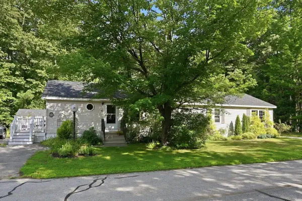 32 Hawaii Lane, Rochester, NH 03867