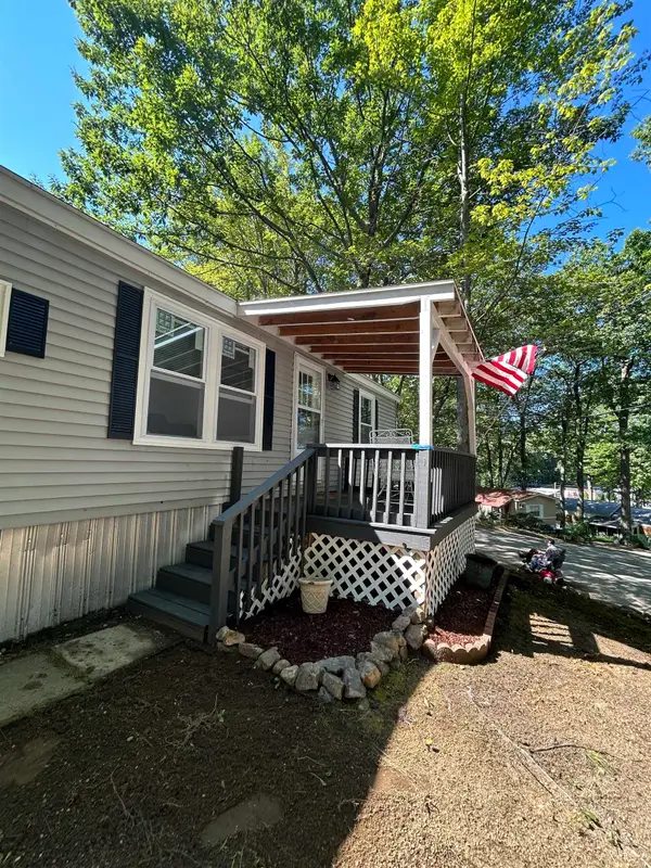 9 Sargents Place #23, Gilford, NH 03249
