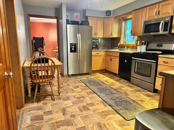 79 Allen Road, Bow, NH 03304